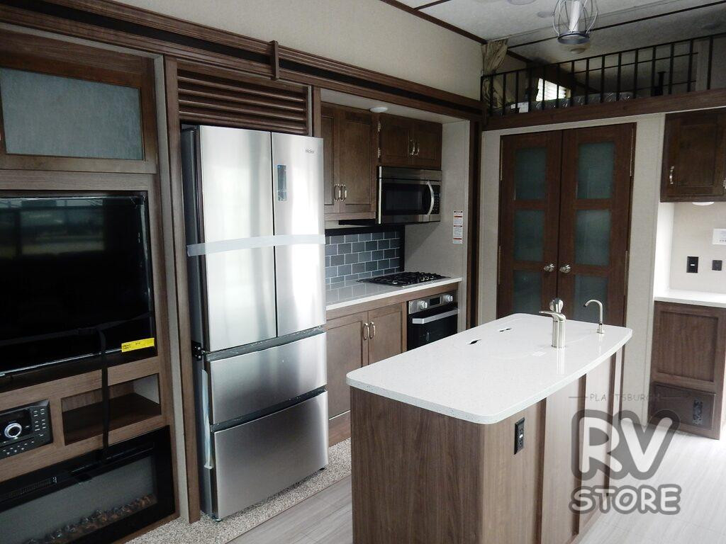 RETREAT Kitchen